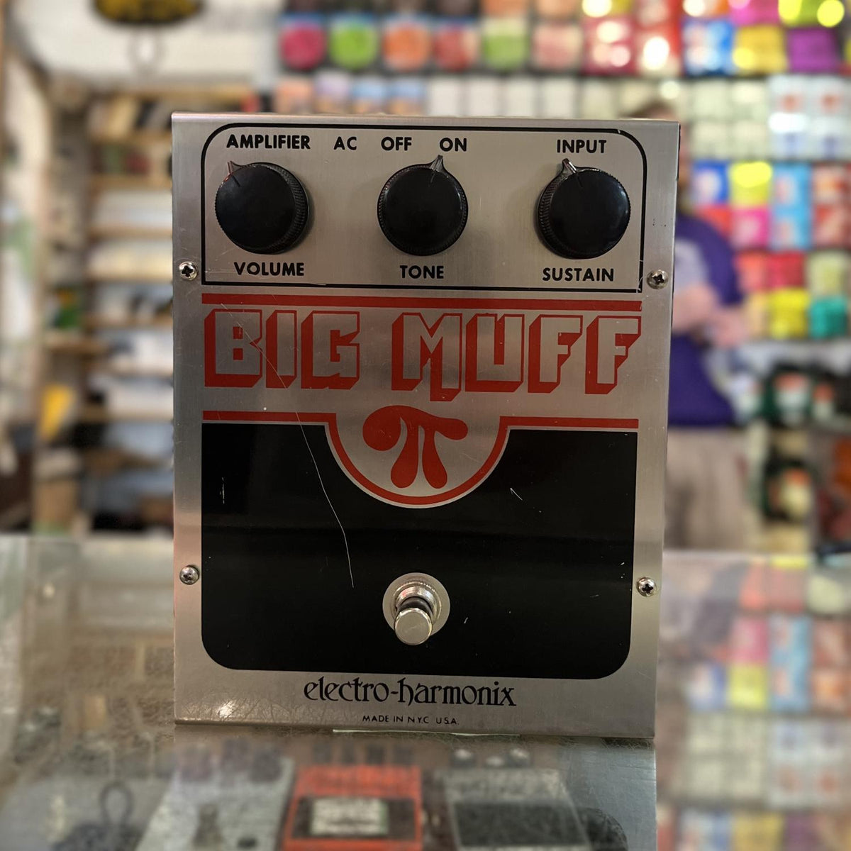 Electro-Harmonix Big Muff Pi V4 (Op Amp) USED – Twin Town Guitars