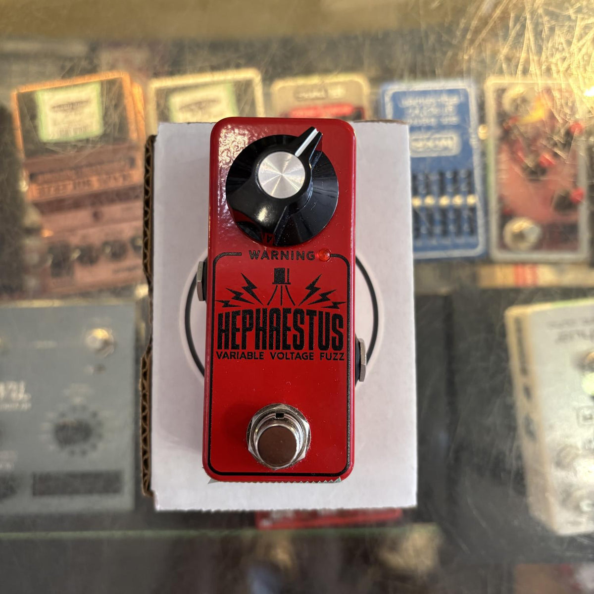 Mythos Hephaestus Fuzz USED – Twin Town Guitars
