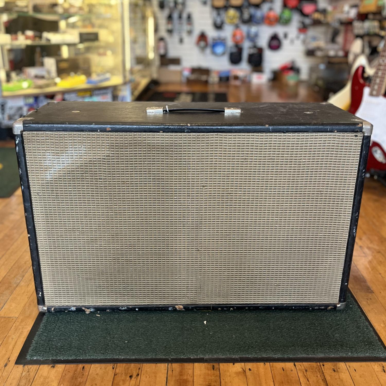 1960s Fender Dual Showman Cab 2x15\, image size:1500x1500