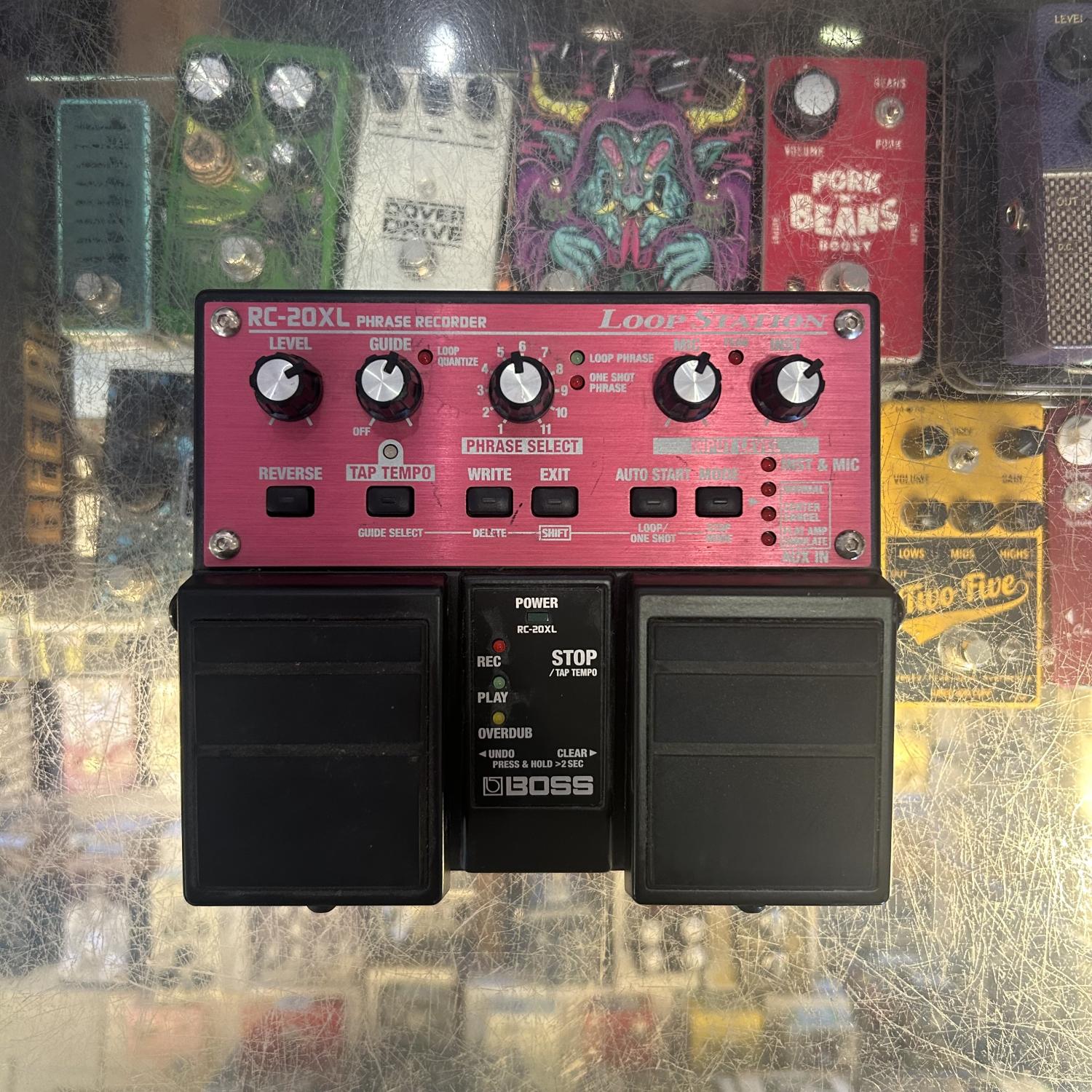 Get Your Loop Station at Twin Town Guitars!