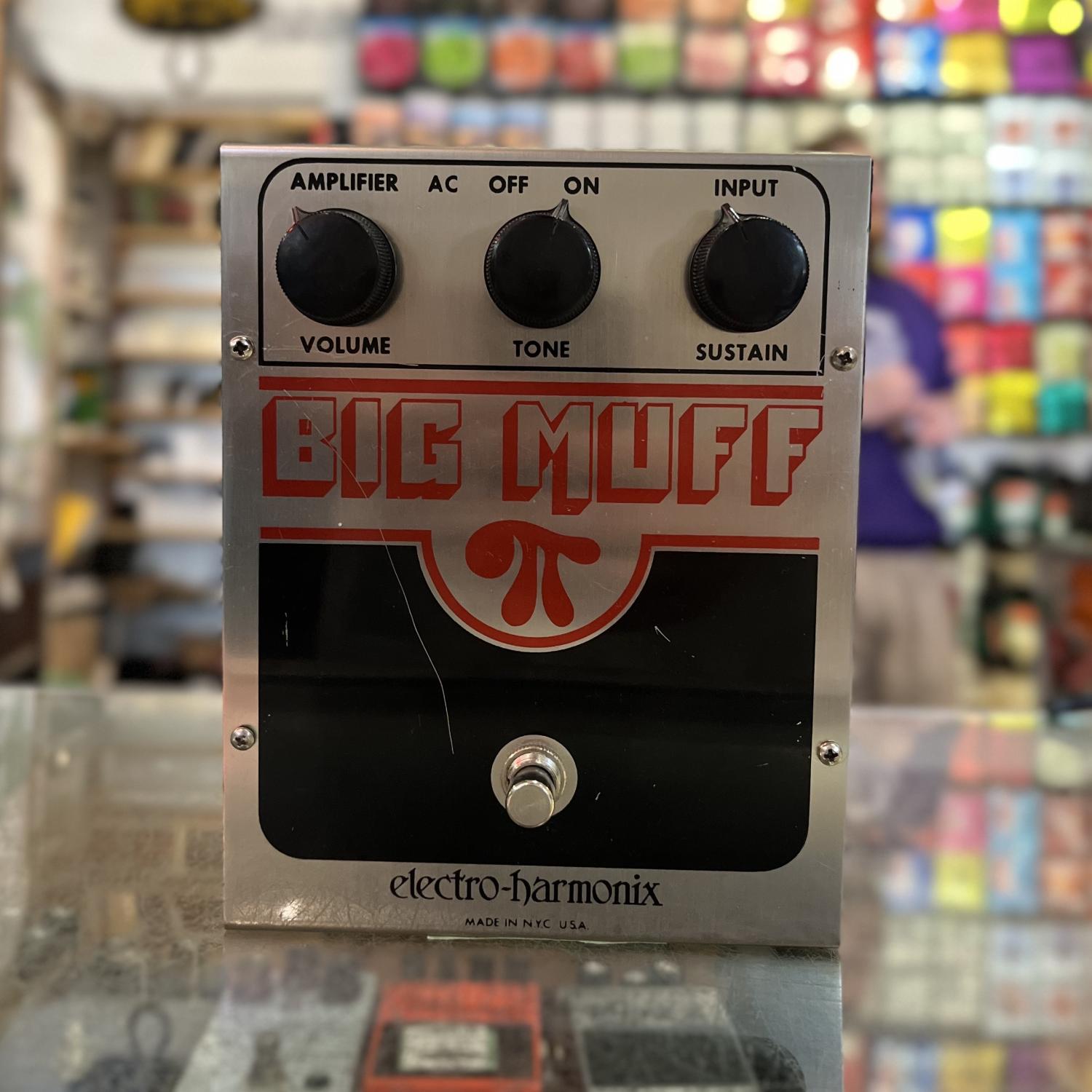 Fuzz Pedals that Rock Your Socks Off are at Twin Town Guitars – Page 3