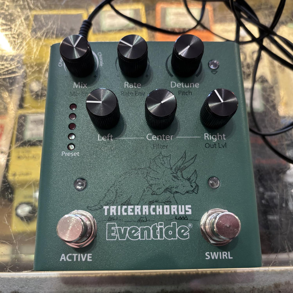 Find the Perfect Chorus Effect Pedals at Twin Town Guitars!