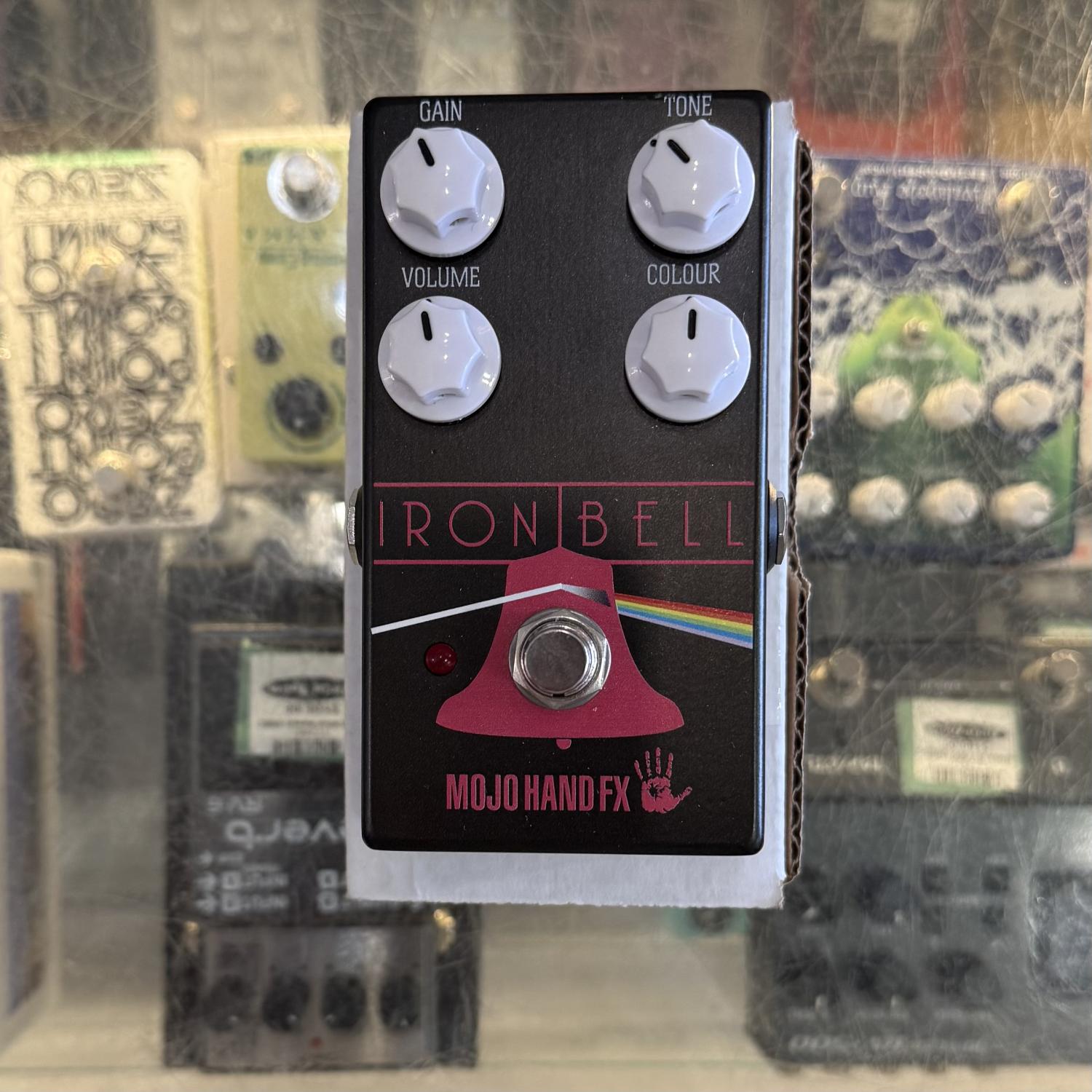 Mojo Hand FX Iron Bell Fuzz - USED – Twin Town Guitars Mojo Hand FX Iron Bell Fuzz - USED – Twin Town Guitars
