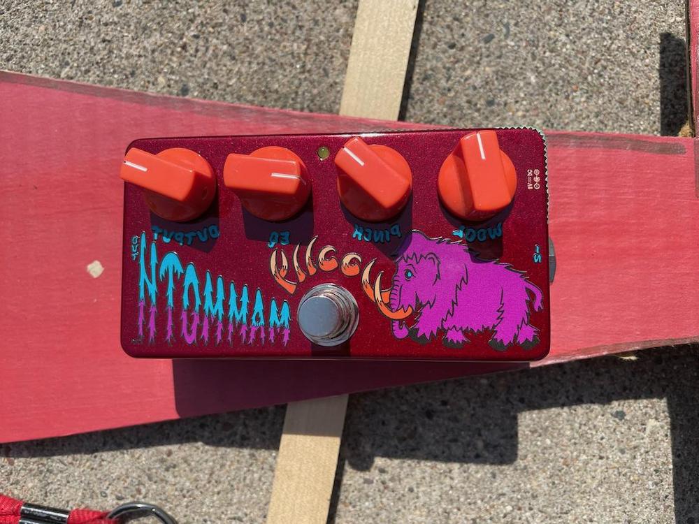 reverse effect pedal ZVEX Reverse Woolly Mammoth Fuzz Effects Pedal – Twin Town Guitars