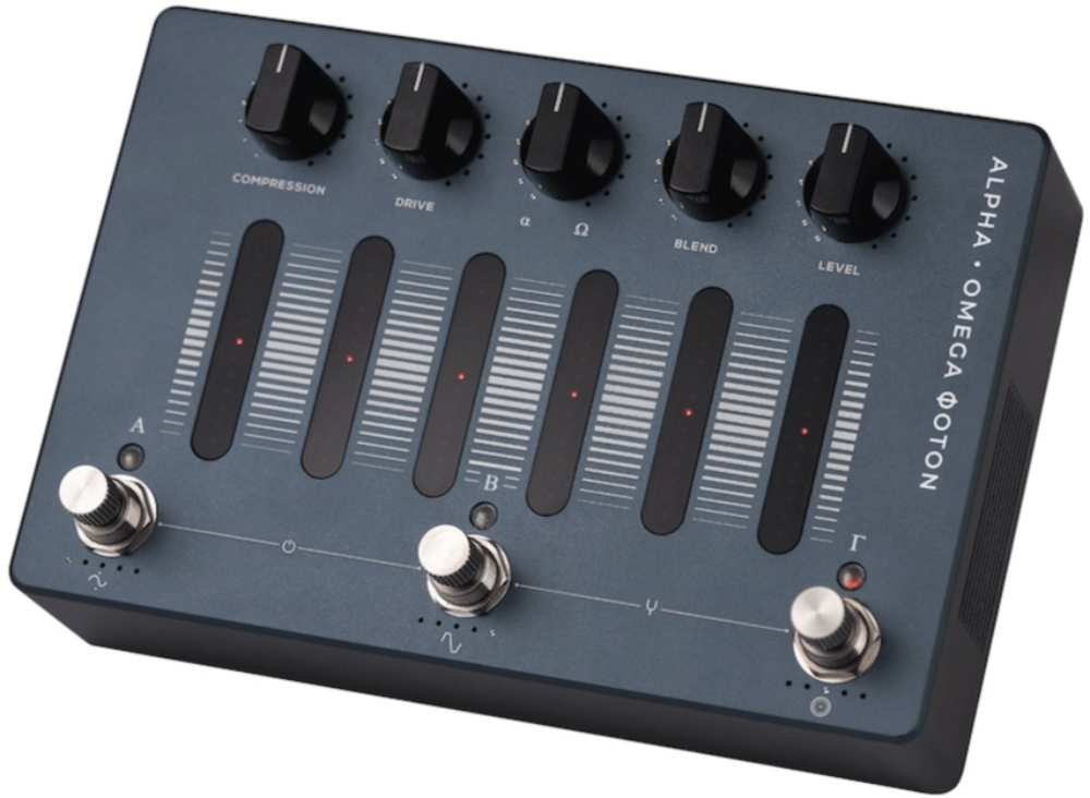 alpha omega bass pedal Darkglass Alpha Omega Photon Programable Bass Distortion Effect Pedal – Twin Town Guitars